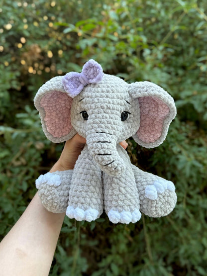 Sitting Elephant amigurumi 5
